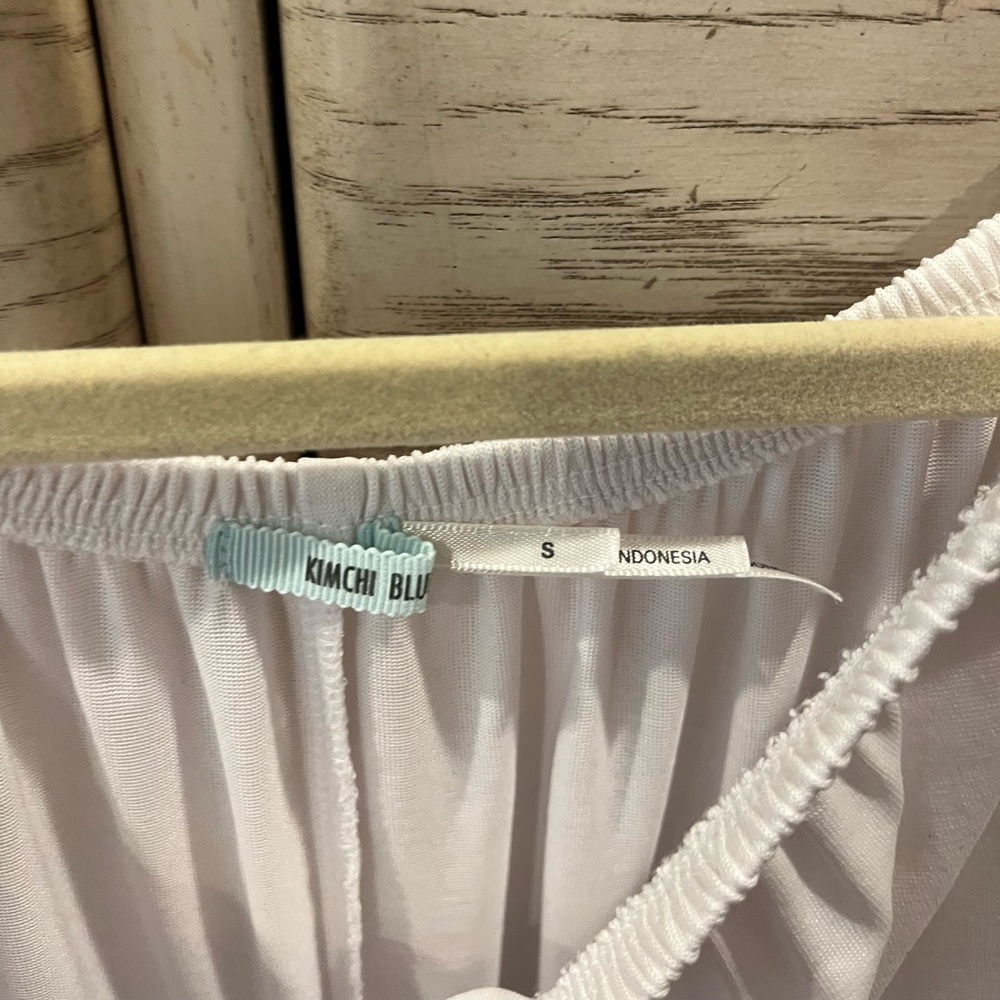 White tunic top - Picture 3 of 3